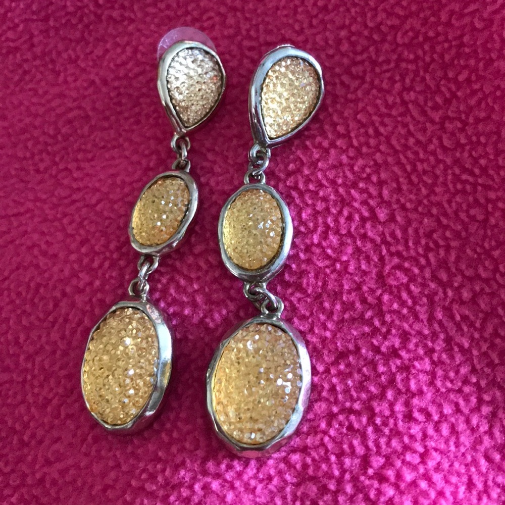 Three tier costume jewelry earrings-light weight